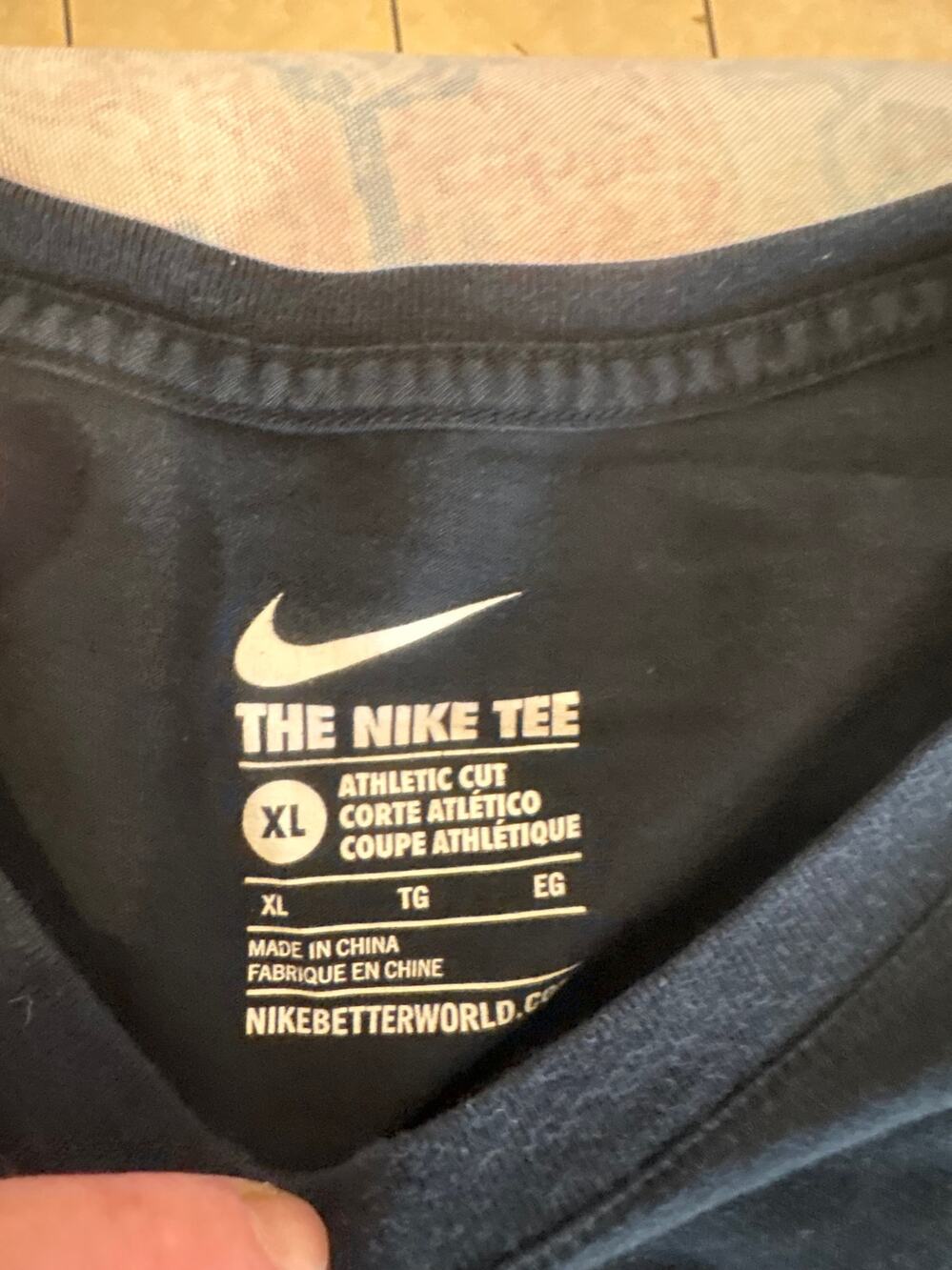Nike The Nike Tee Athletic T-Shirt Men’s XL Black White Geometric Graphic